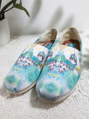 God's Love Women's Classic Canvas Slip-On