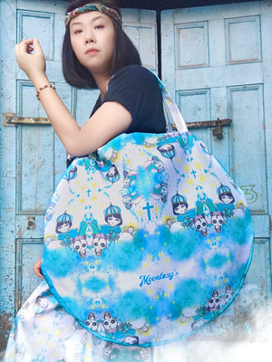 God's Love Giant Round Tote